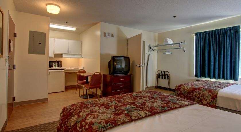 Intown Suites Extended Stay Atlanta Ga - Снеллвилл Номер фото